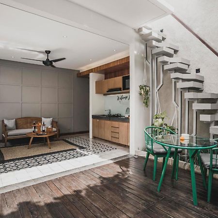 Ayona Villa Seminyak By Ini Vie Hospitality Exterior photo