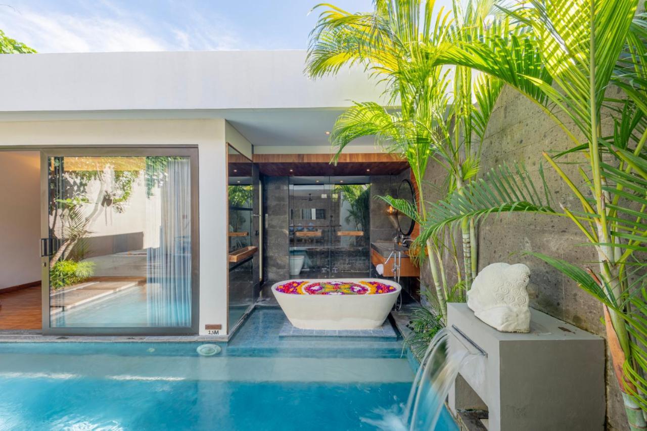 Ayona Villa Seminyak By Ini Vie Hospitality Exterior photo