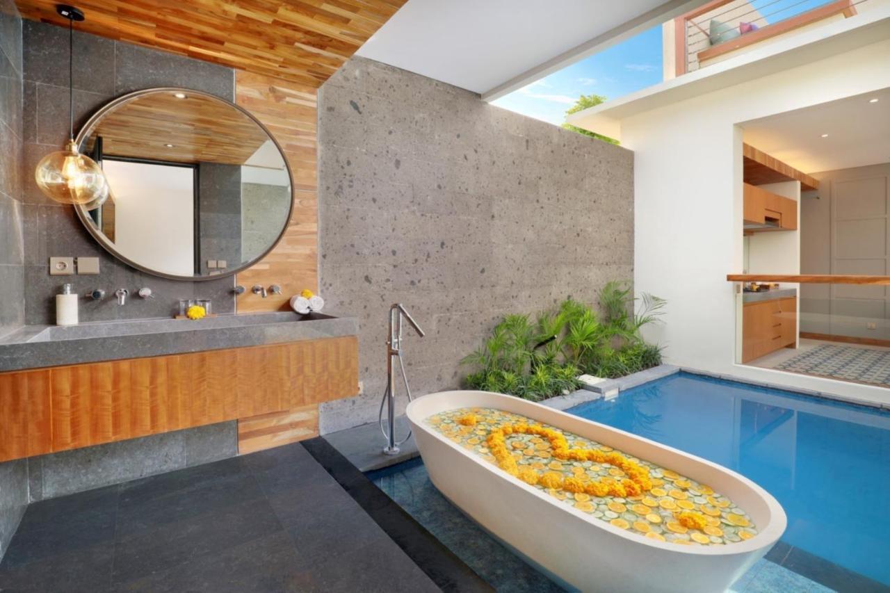 Ayona Villa Seminyak By Ini Vie Hospitality Exterior photo